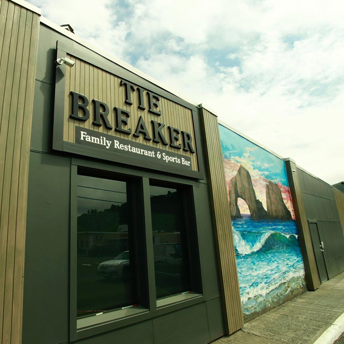 Tie Break Beach Bar